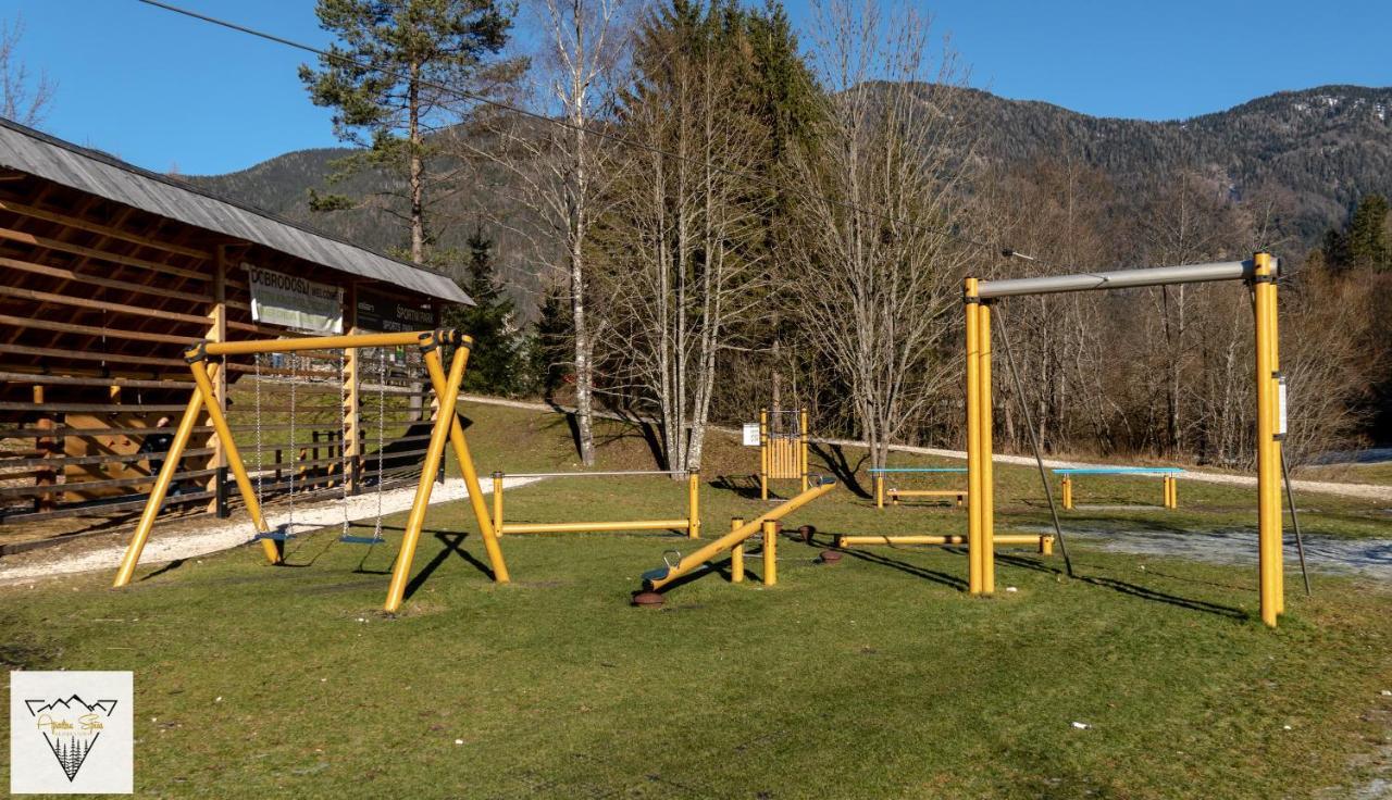 Apartment Spica - Private Parking Kranjska Gora Exteriör bild