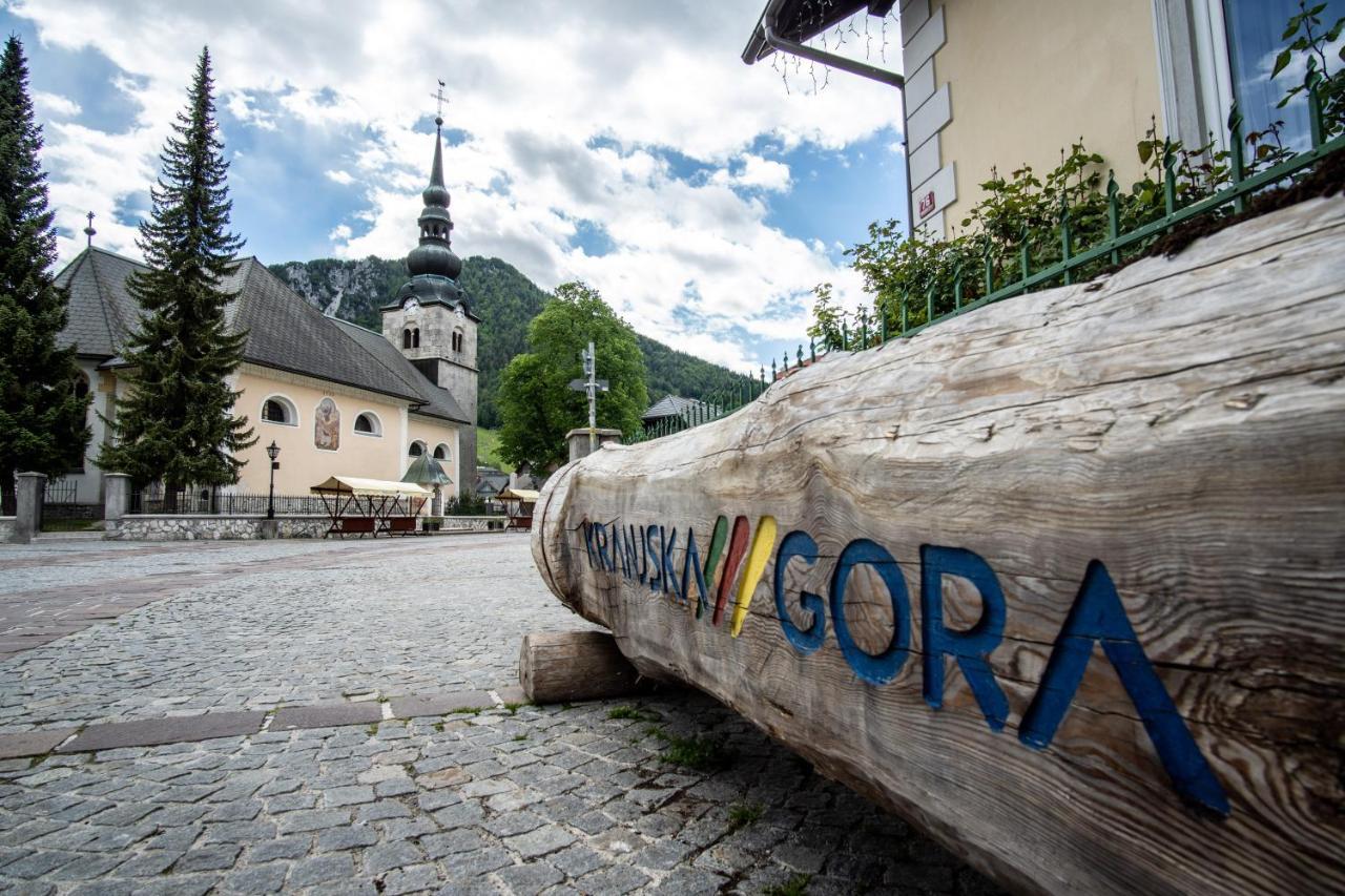 Apartment Spica - Private Parking Kranjska Gora Exteriör bild